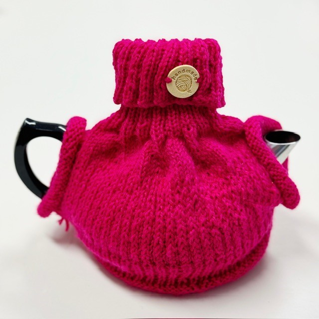 MAGENTA TEA COSIE