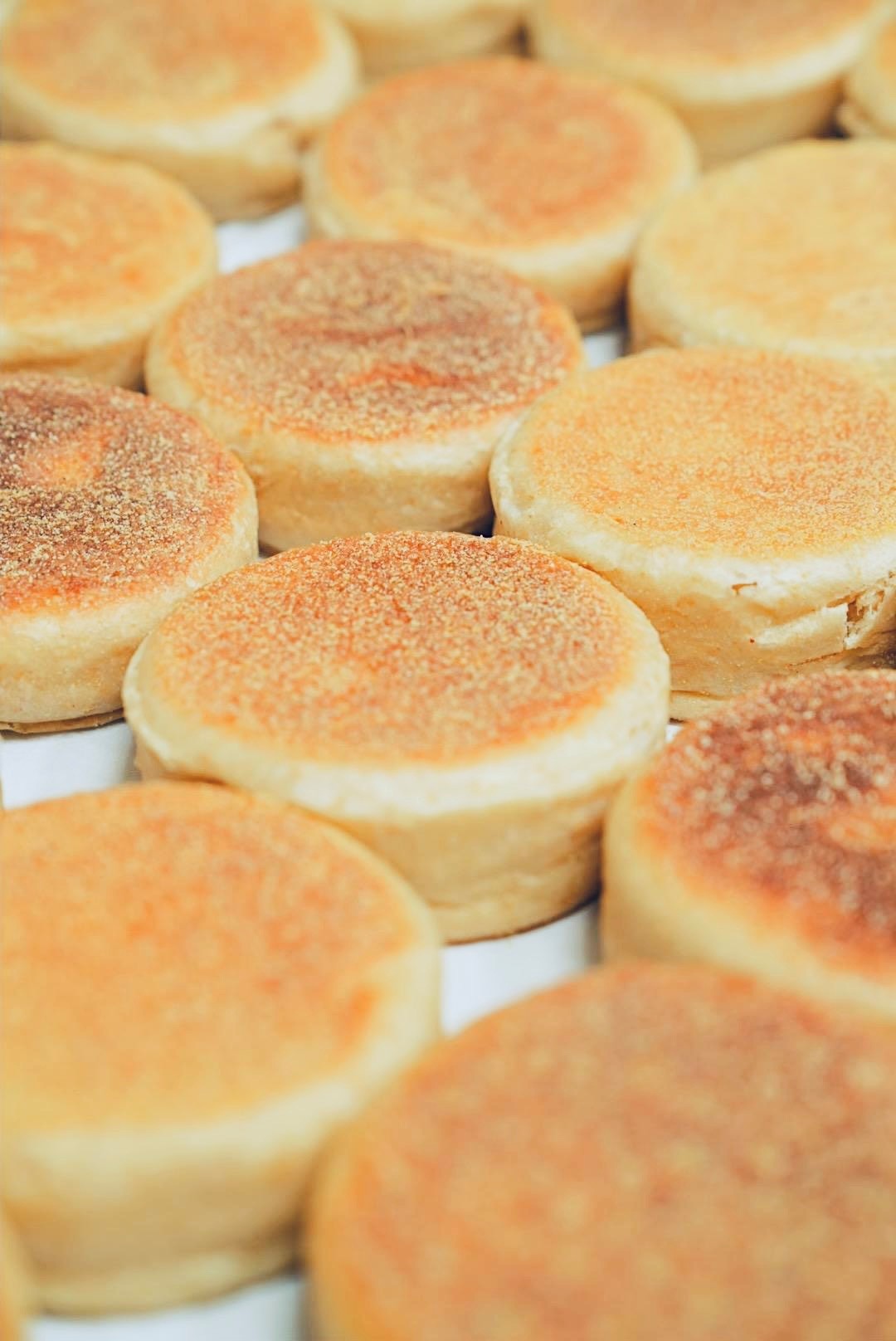 MERNA'S ENGLISH MUFFINS 4pk