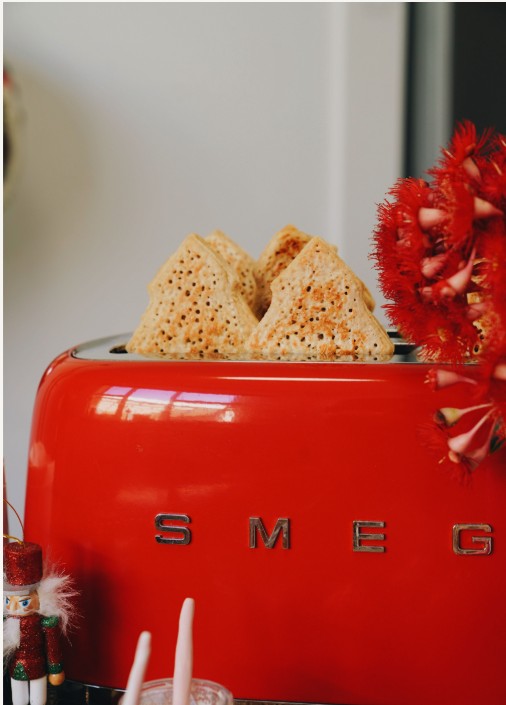 Christmas Crumpets (4 pack) by Merna - plus a free Honey Bear!